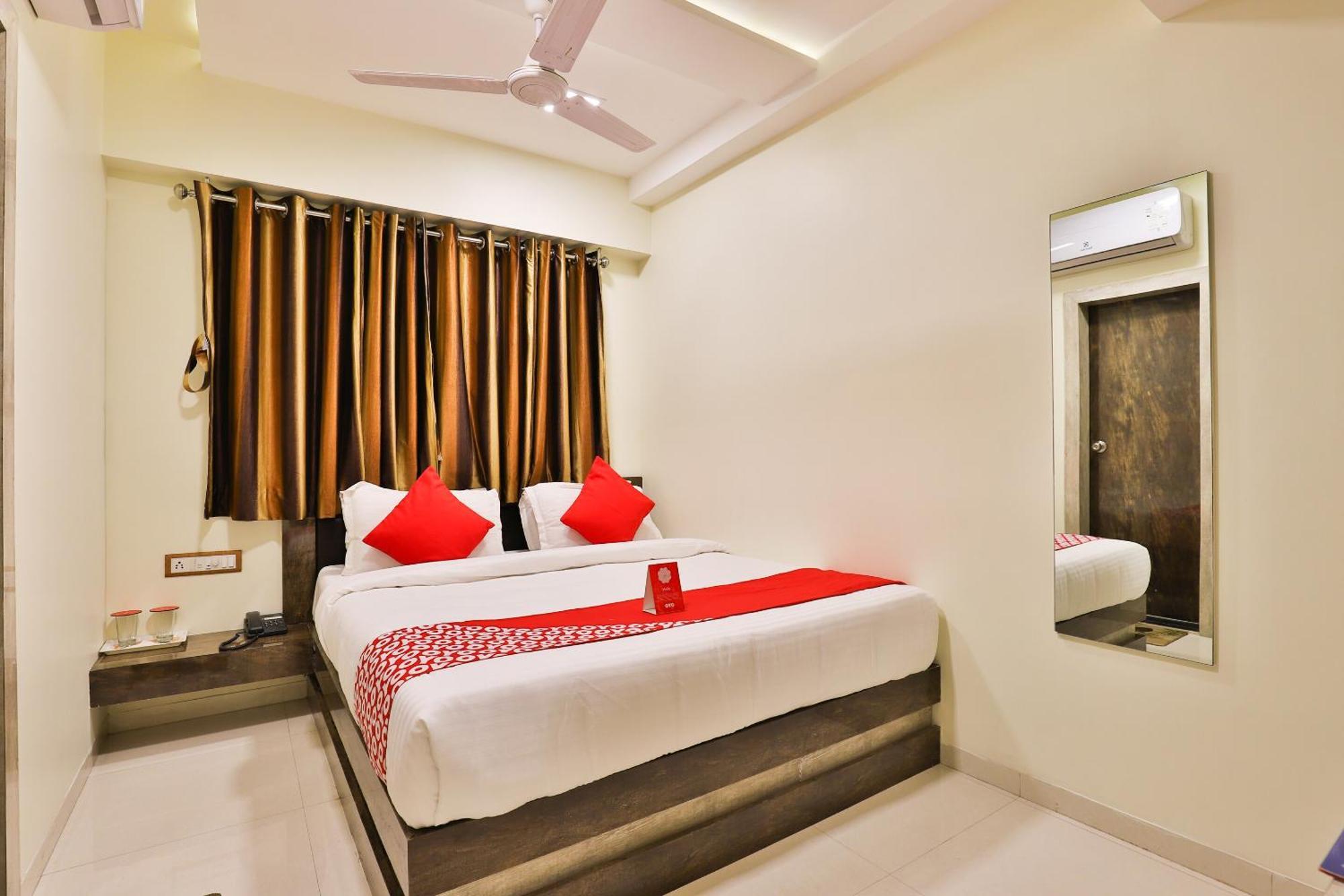 Hotel O Red Apple Ahmedabad Exterior foto